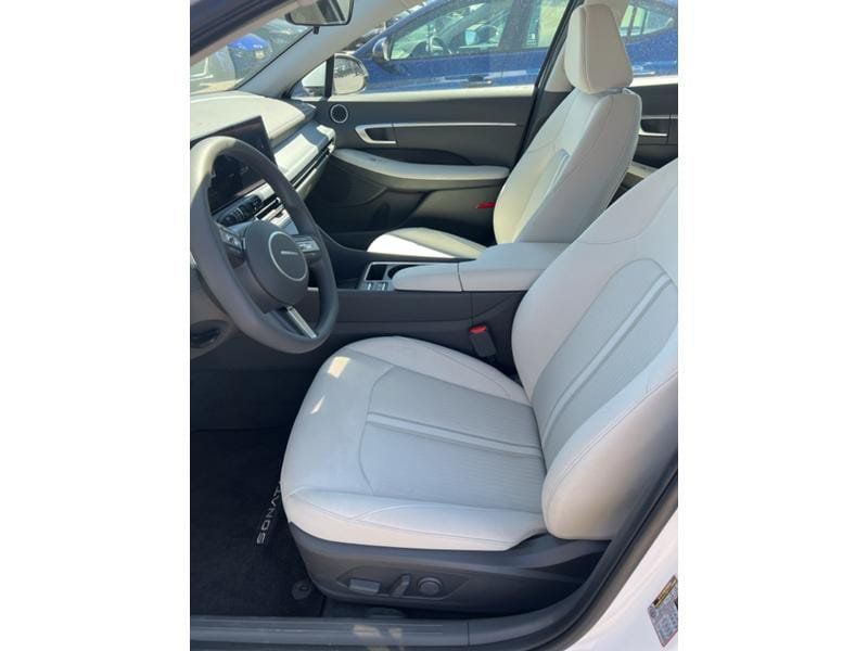 New 2024 Hyundai Sonata SEL AWD/4WD image 14