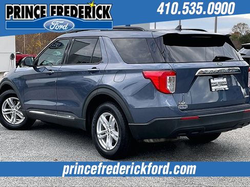 Used 2021 Ford Explorer XLT image 11