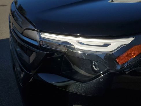 Used 2025 Subaru Forester Premium image 10