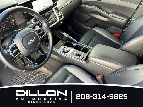 Used 2022 Kia Sorento EX FWD image 4