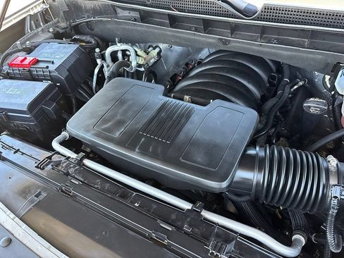 Used 2024 GMC Yukon SLT AWD/4WD image 31