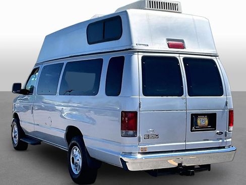 Used 2005 Ford E-350 and Econoline 350 XL RWD image 11