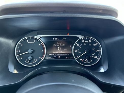 Used 2023 Nissan Rogue S image 12