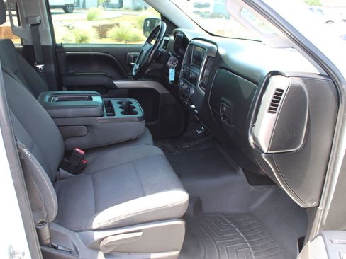 Used 2018 Chevrolet Silverado 1500 LT w/ All Star Edition AWD/4WD image 22