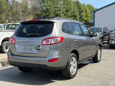 Used 2012 Hyundai Santa Fe SE image 5