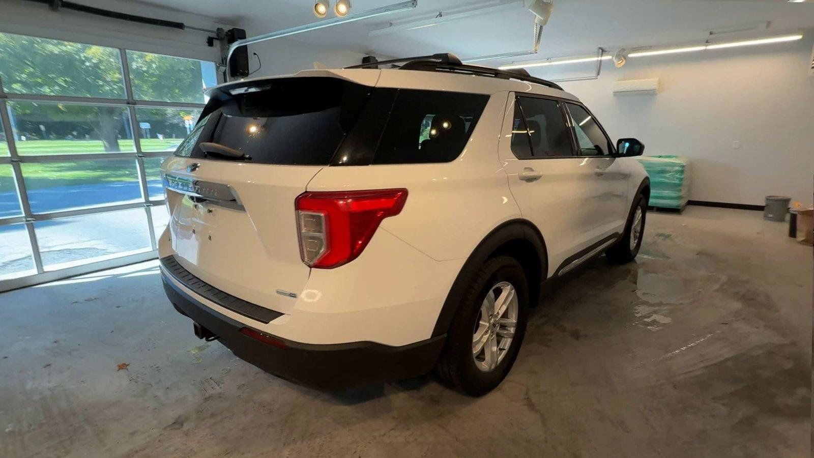 Used 2020 Ford Explorer XLT w/ Comfort Package AWD/4WD image 7