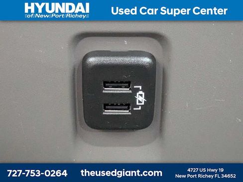 Used 2019 Chevrolet Traverse LT FWD image 20