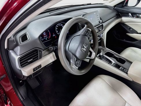 Used 2018 Honda Accord LX image 9