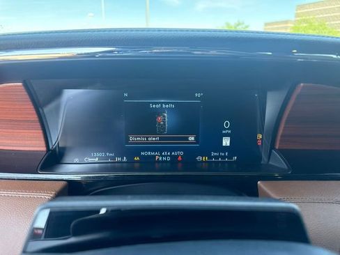 Used 2024 Lincoln Navigator Reserve image 8