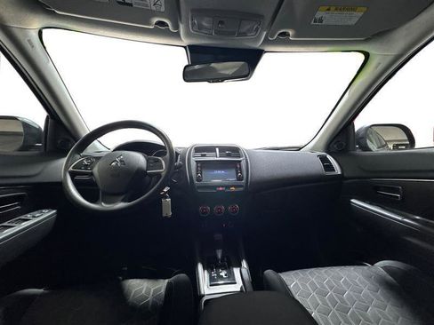 Used 2024 Mitsubishi Outlander Sport ES image 13
