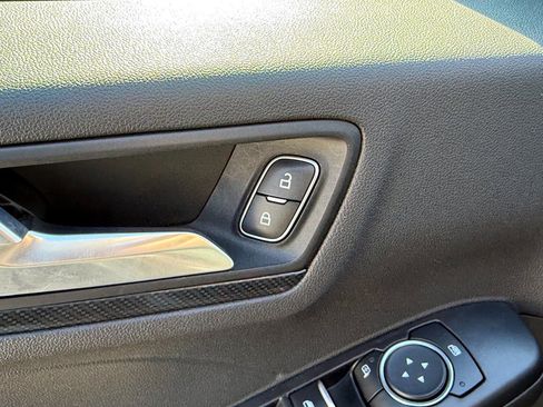 Used 2024 Ford Escape ST-Line image 17