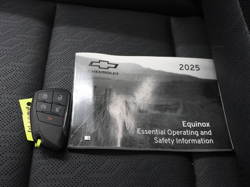 Used 2025 Chevrolet Equinox RS w/ Safety and Technology Package AWD/4WD image 65