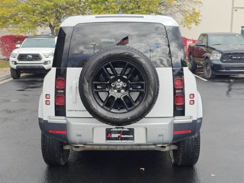 Used 2025 Land Rover Defender 110 S image 6