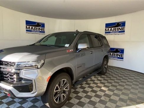 Used 2021 Chevrolet Tahoe Z71 w/ Z71 Signature Package image 6