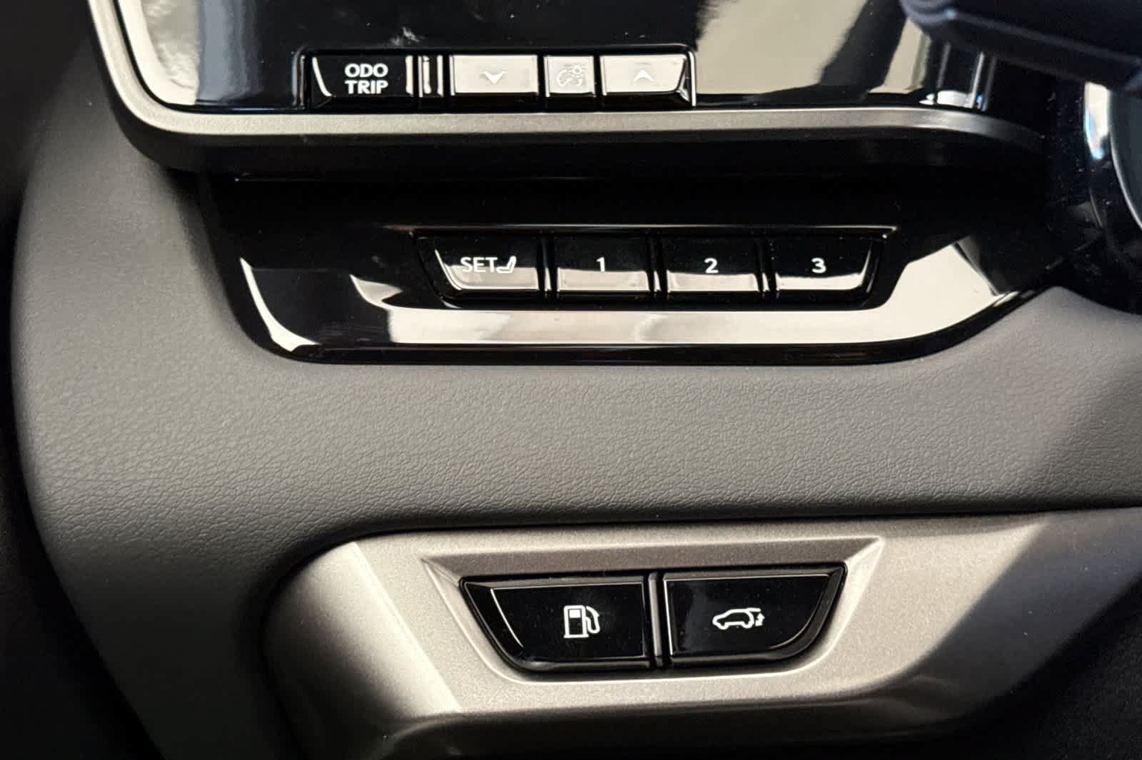 New 2026 Lexus RX 350h AWD/4WD image 30