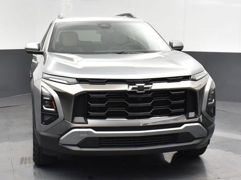 Used 2025 Chevrolet Equinox ACTIV image 1