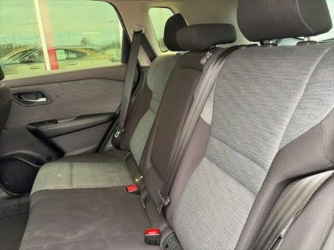 Used 2023 Nissan Rogue SV image 18