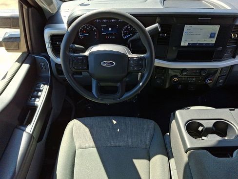 Used 2025 Ford F250 XLT AWD/4WD image 11