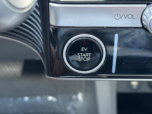 Used 2024 Hyundai Ioniq 5 SEL image 25