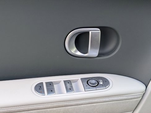 Certified 2023 Hyundai Ioniq 5 SEL image 15