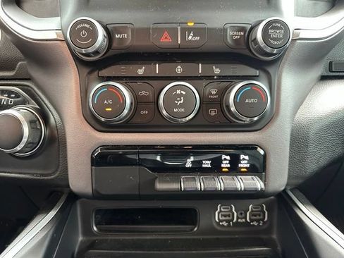 Used 2022 RAM 1500 Big Horn w/ Night Edition RWD image 19