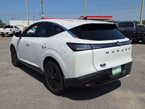 Used 2025 Nissan Murano SV AWD/4WD image 3