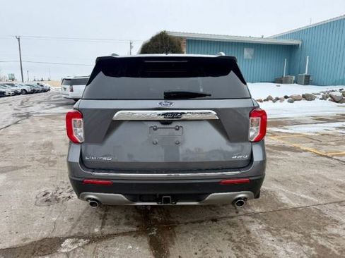 Used 2022 Ford Explorer Limited w/ Equipment Group 301A image 3