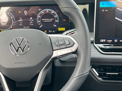 New 2026 Volkswagen Tiguan SE R-Line AWD/4WD image 21