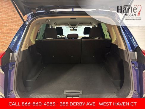 Certified 2023 Nissan Rogue SV image 28