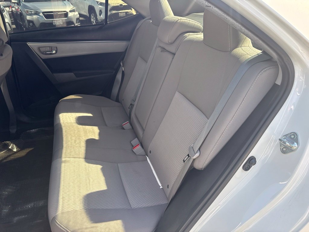 Used 2015 Toyota Corolla LE FWD image 11