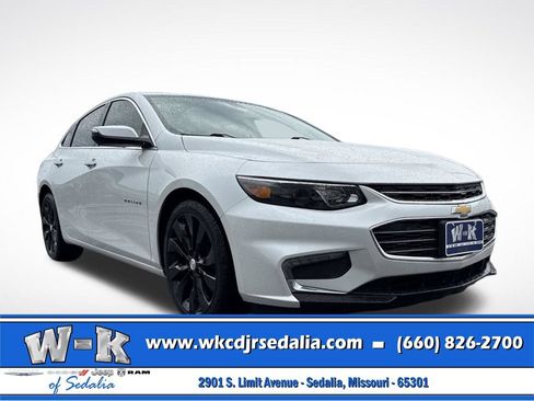 Used 2018 Chevrolet Malibu Premier w/ Premier Sun and Wheel Package FWD image 1