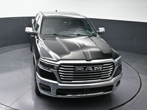 Used 2025 RAM 1500 Laramie image 31