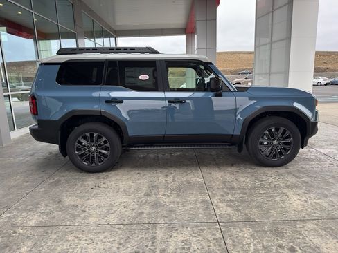 New 2026 Toyota Land Cruiser image 10