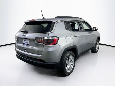 Used 2022 Jeep Compass Latitude w/ Convenience Group AWD/4WD image 5