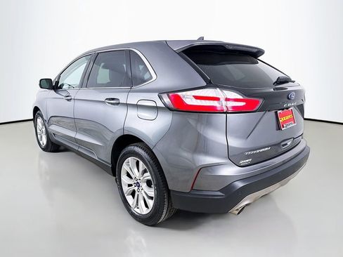 Used 2022 Ford Edge Titanium image 5