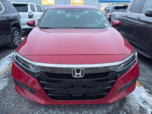Used 2019 Honda Accord Sport image 2