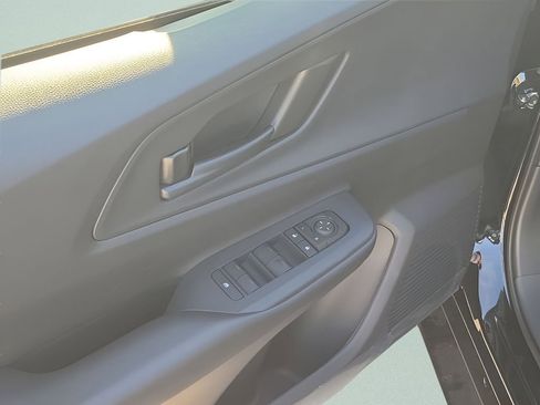 New 2026 Toyota Prius Plug-In Hybrid FWD image 44