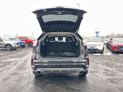 Used 2019 Ford Edge Titanium w/ Equipment Group 301A image 5