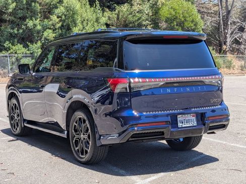 Used 2026 INFINITI QX80 4WD w/ Sport Exterior Package image 7