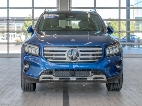 Certified 2025 Mercedes-Benz GLB 250 4MATIC image 11