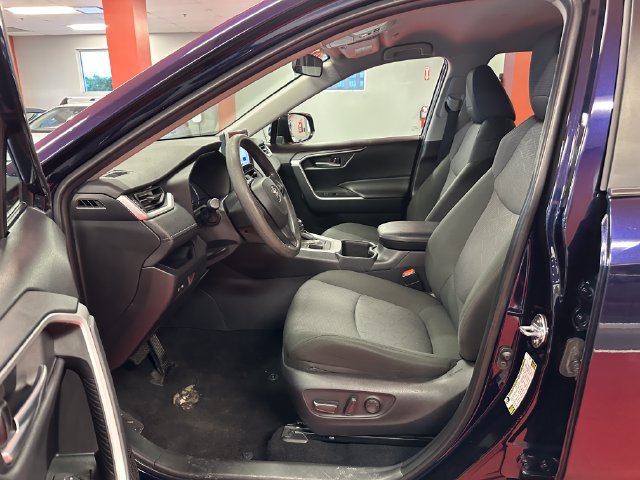 Certified 2025 Toyota RAV4 XLE AWD/4WD image 10