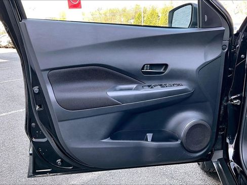 Certified 2025 Nissan Kicks Play S image 26
