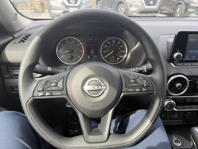 Used 2025 Nissan Sentra S FWD image 20