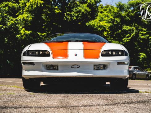 Used 1997 Chevrolet Camaro Z28 w/ Preferred Equipment Group 2 RWD image 26