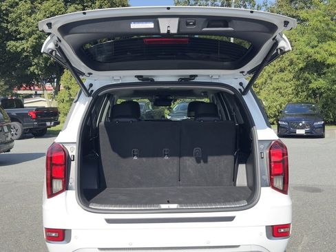 Used 2021 Hyundai Palisade Limited image 4