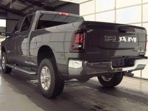 Used 2025 RAM 2500 Big Horn AWD/4WD image 6