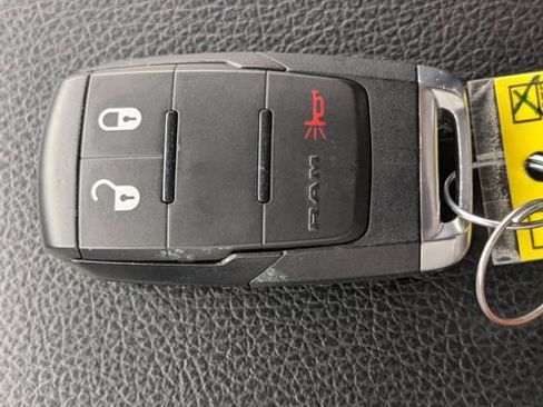 Used 2024 RAM 2500 Big Horn w/ Bed Utility Group image 37