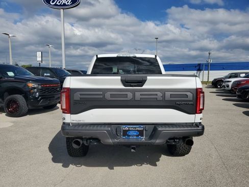 Used 2019 Ford F150 Raptor w/ Equipment Group 801A Mid image 5