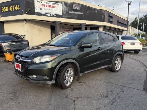Used 2016 Honda HR-V EX image 1
