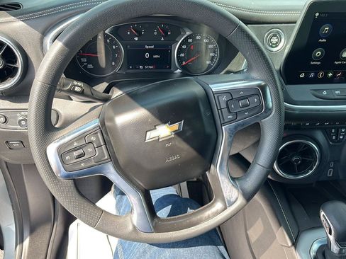 Used 2024 Chevrolet Blazer LT w/ Convenience Package FWD image 10